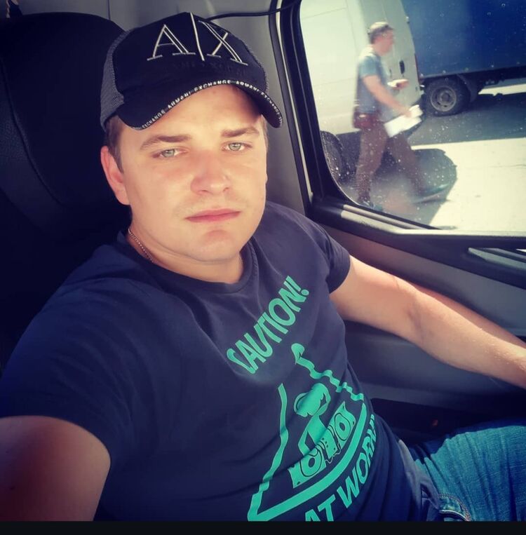  42532989  , 31 ,    