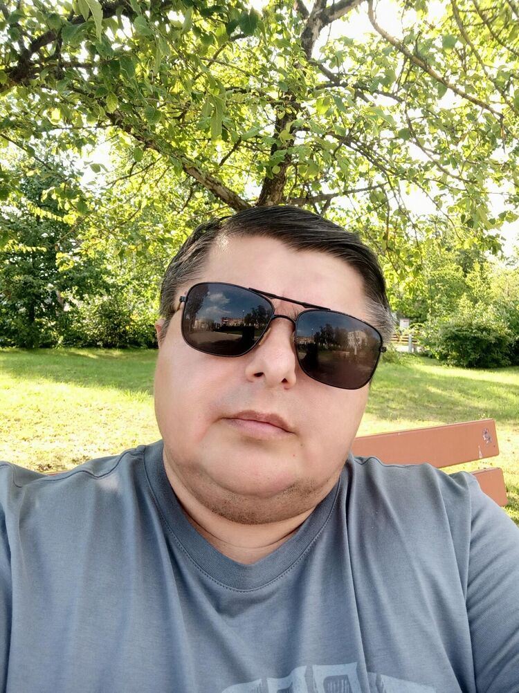  ,   Farid, 47 ,     , c 