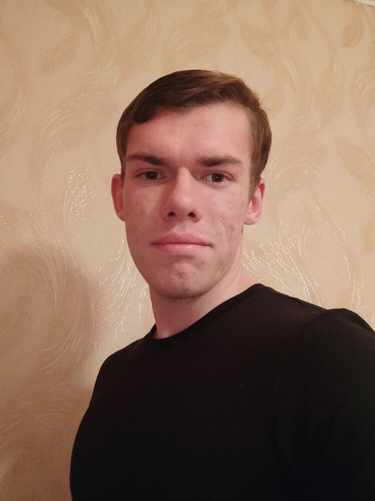 владу 22 года