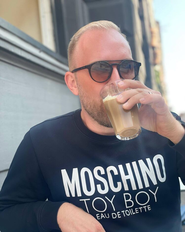  54603569  , 38 ,    -