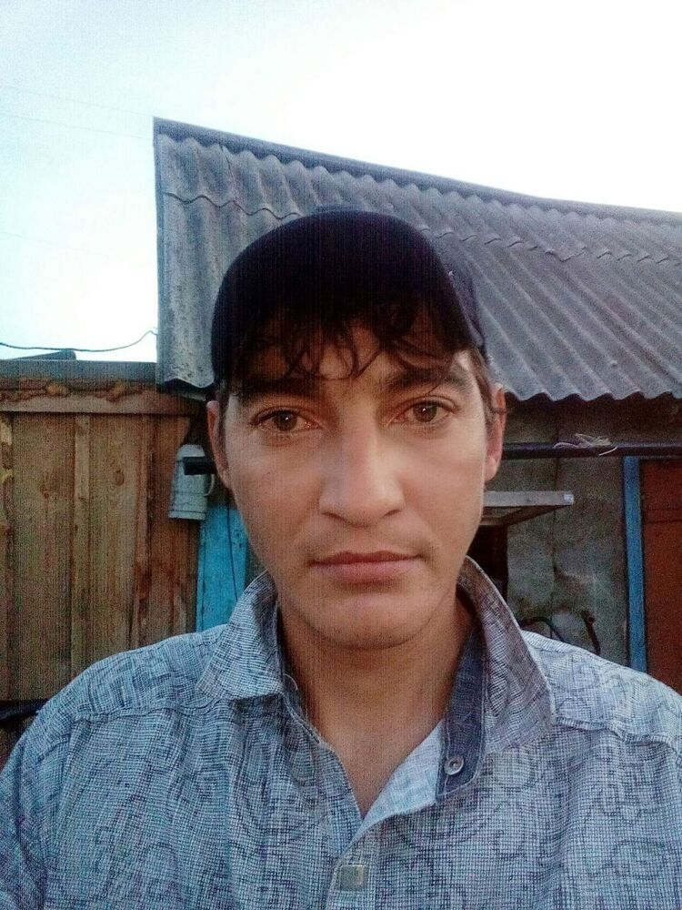  26148589  Tolik, 35 ,    --