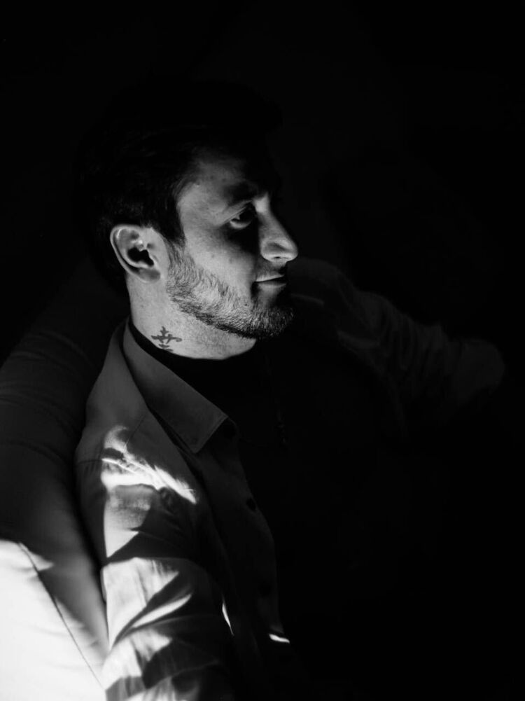  53741859   , 26 ,    --