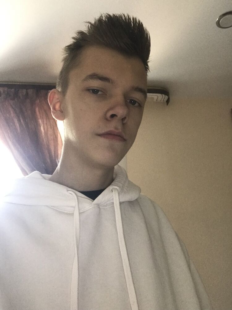  ,   Oleg, 21 ,   ,   , c , 