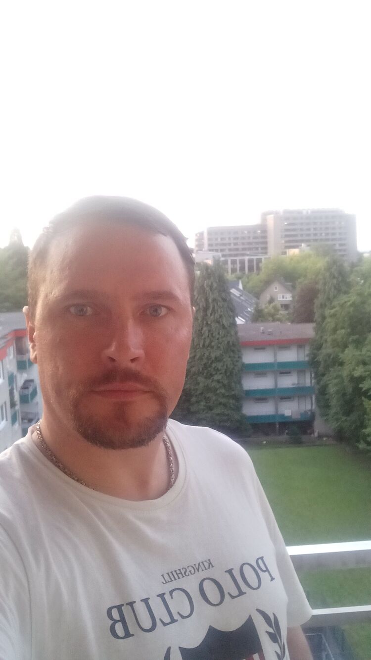  52134879  , 35 ,    Bielefeld