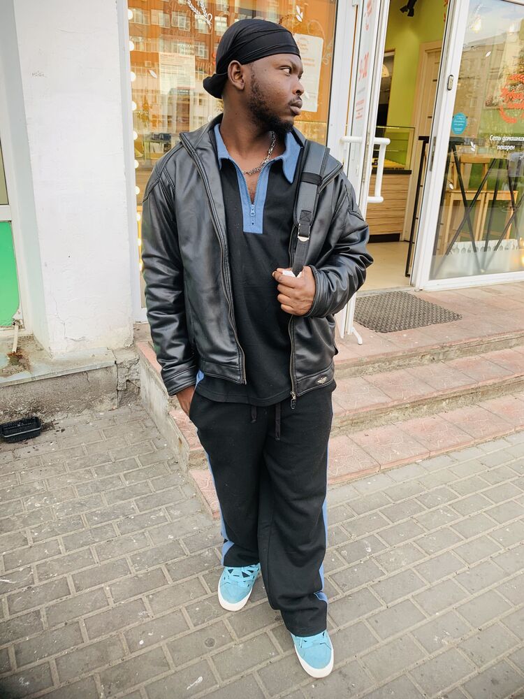 47007679  , 25 ,    