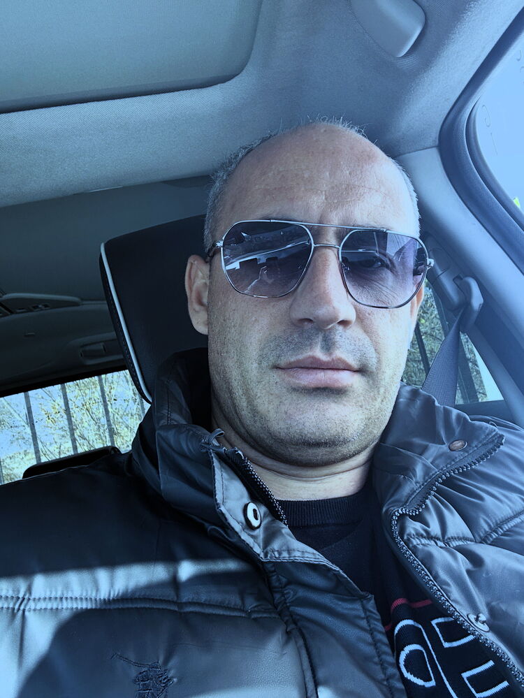  ,   Rafayel, 36 ,   ,   