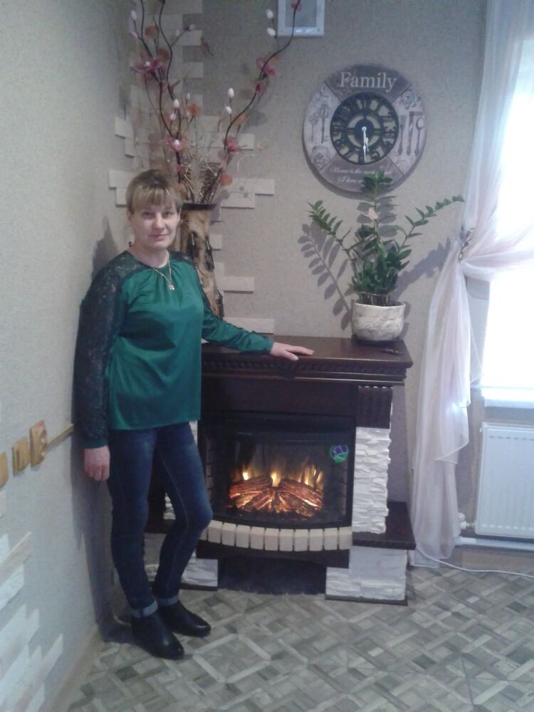  43064859  Valentina, 54 ,    