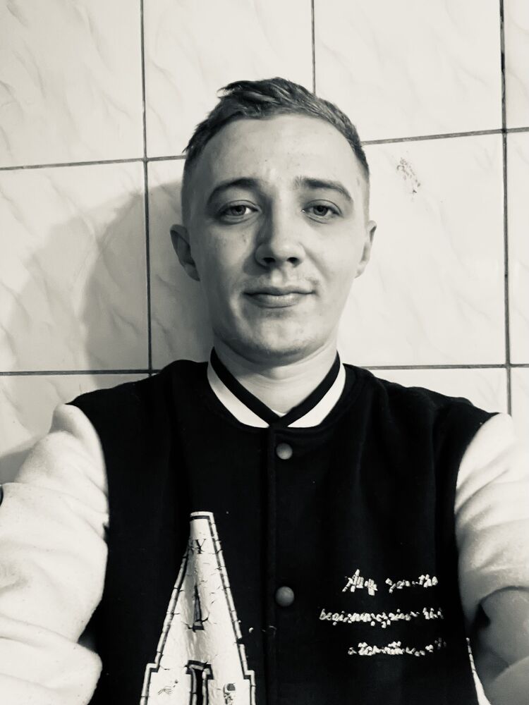  ,   Viktor, 23 ,   ,   