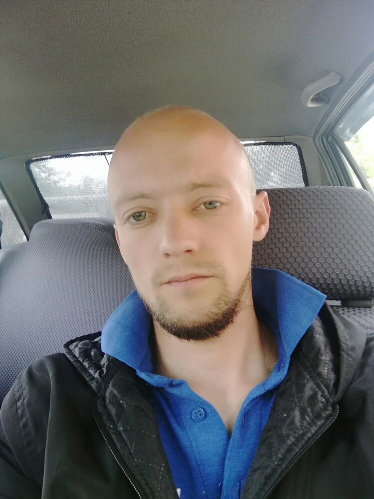  ,   Artur, 27 ,   ,   , c 
