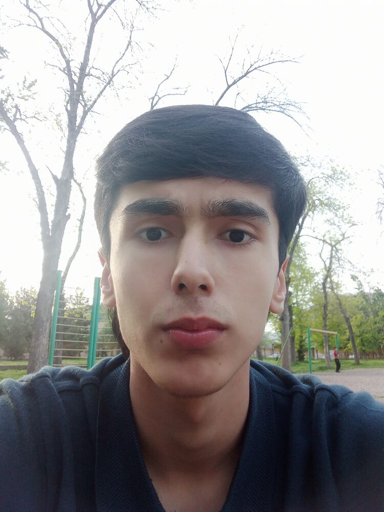  33808479  Nekto, 21 ,    