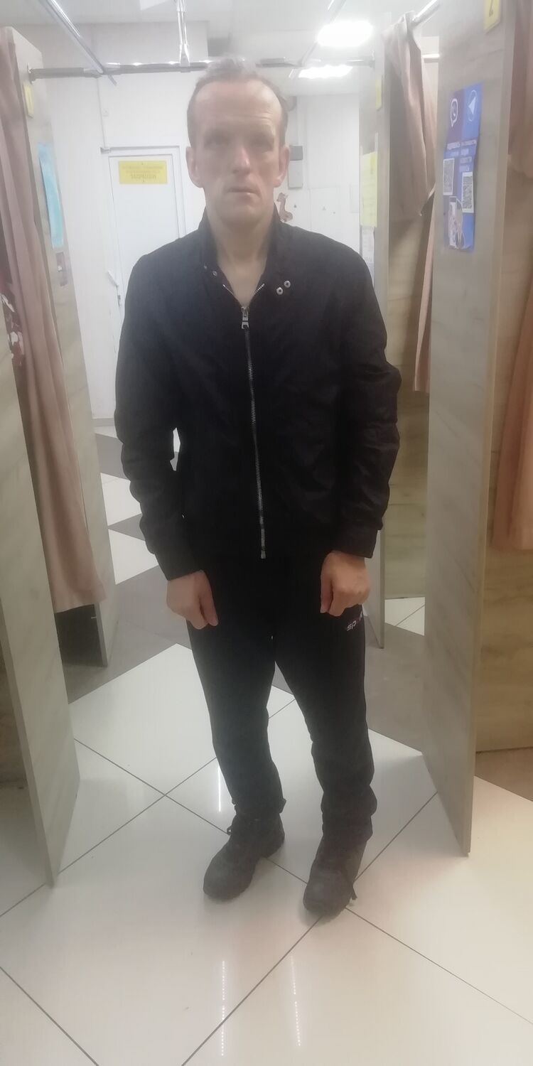  41018859   , 52 ,    