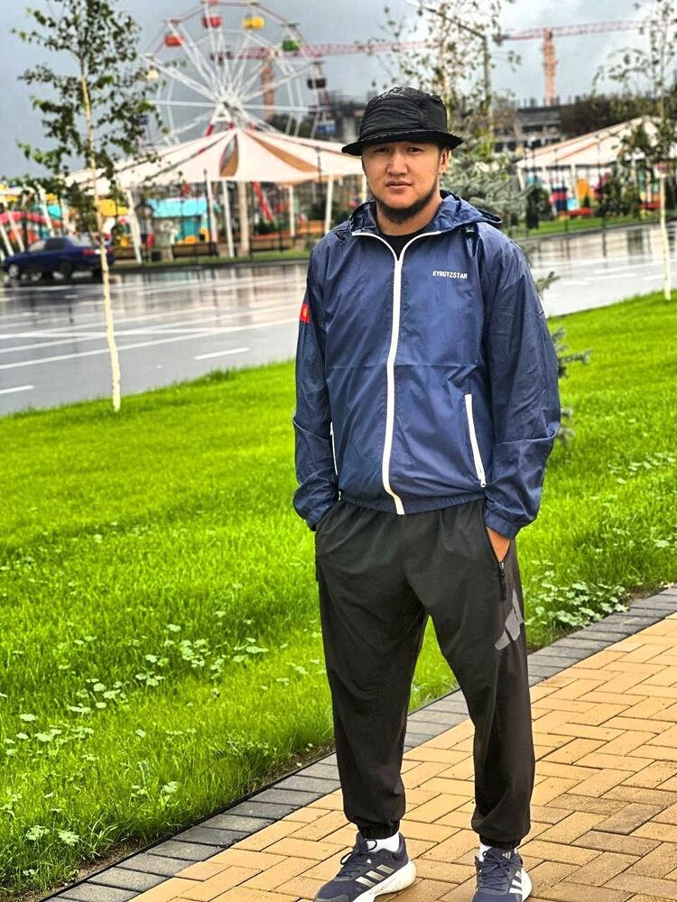  54420219  Karter, 22 ,    