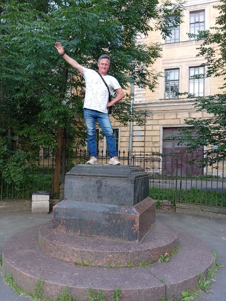  53833229  , 49 ,    -