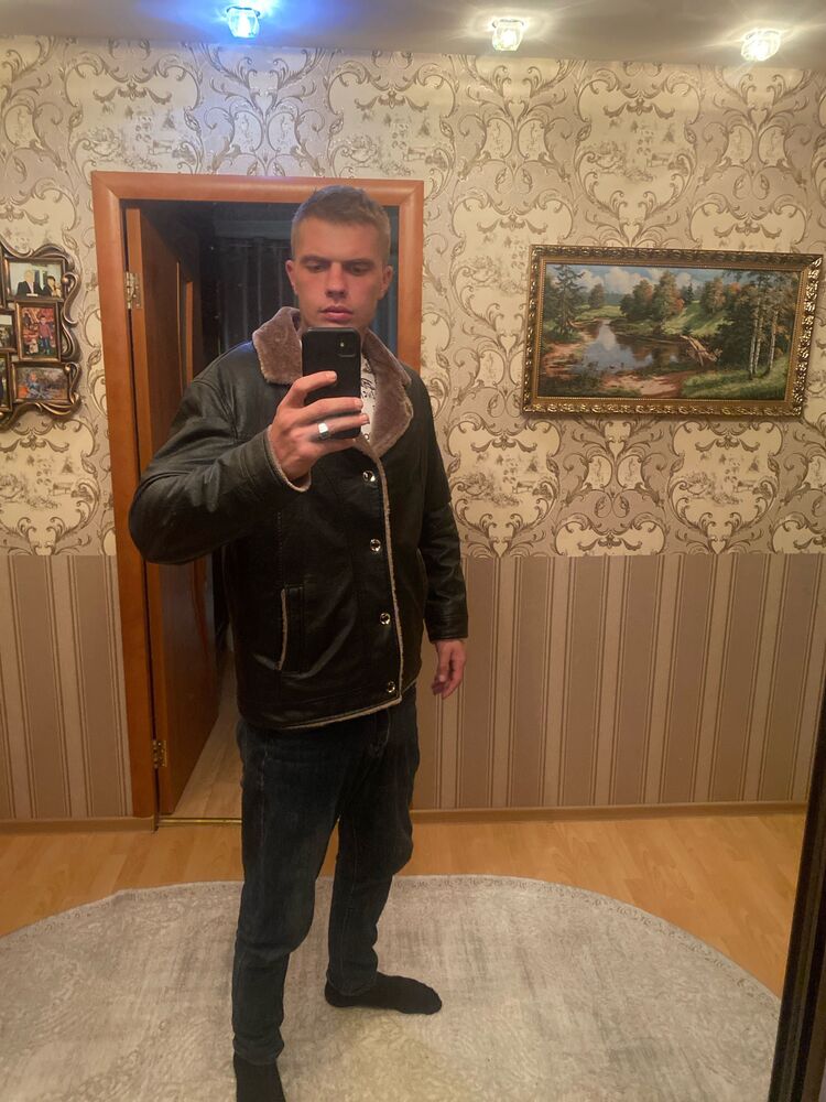  54190839  Vlad, 26 ,    