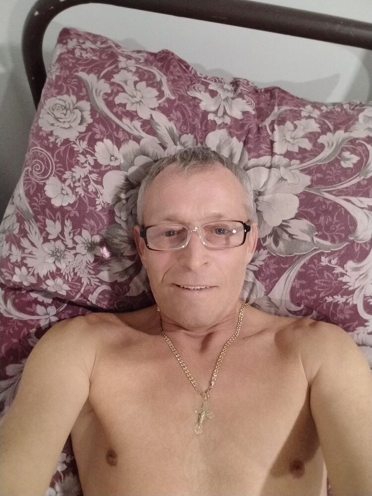  33825289  , 52 ,    