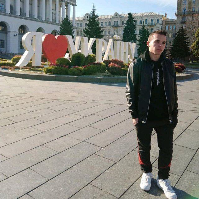  27644059  Oleg Vasin, 26 ,    