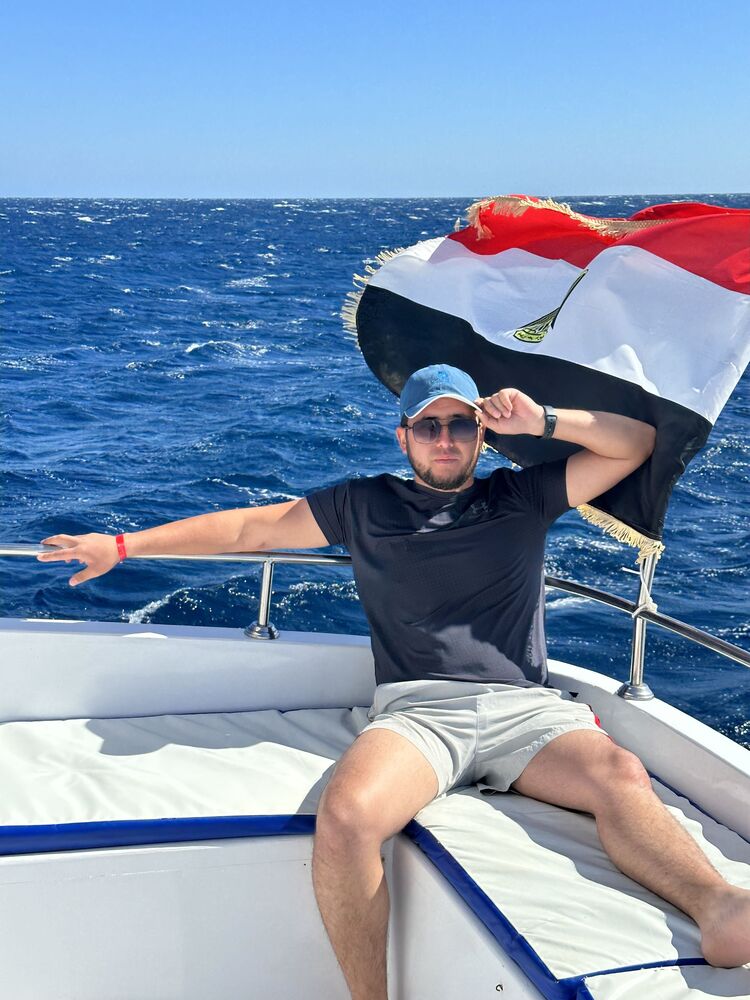  35795639  Timur, 30 ,    