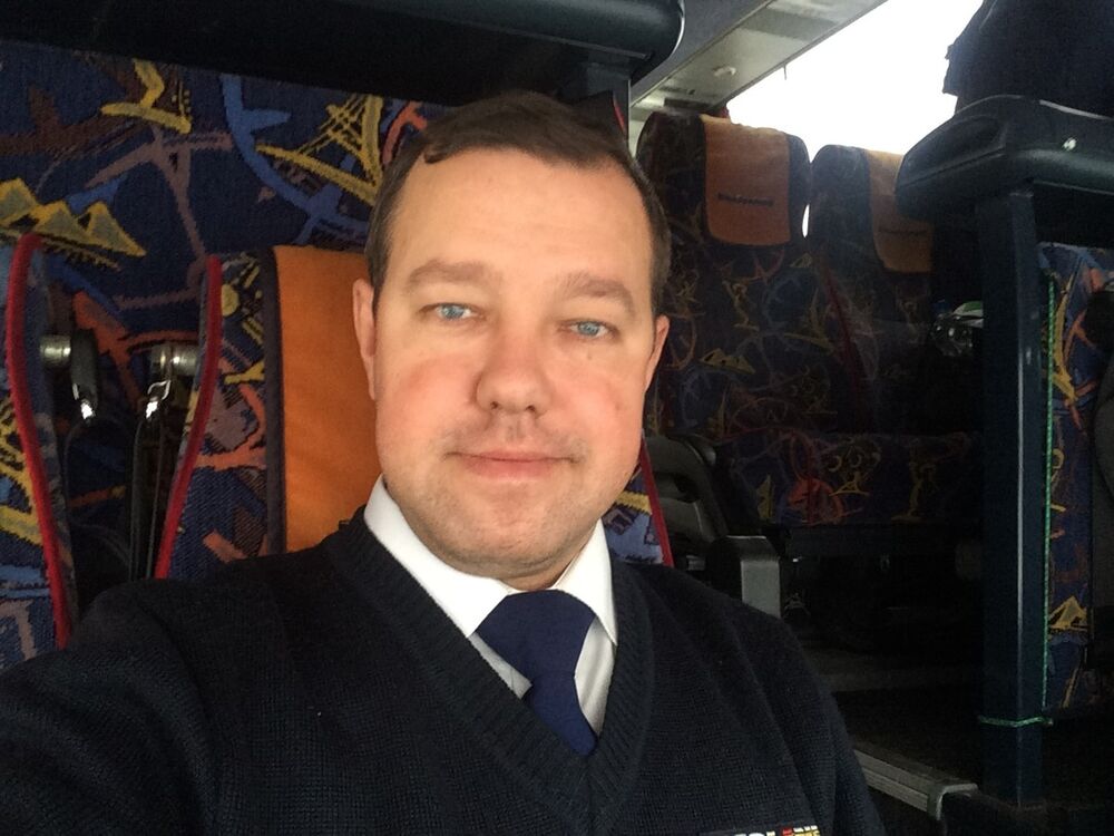 ,   Artem, 46 ,   ,   , c 