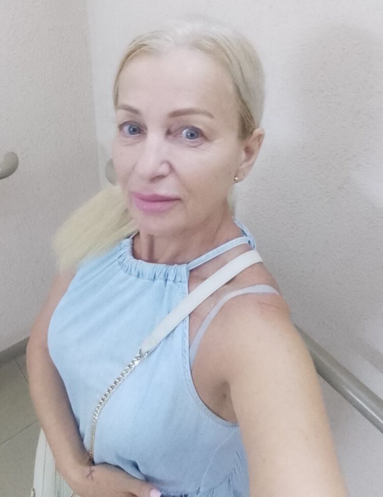  48256719  Alina, 53 ,    