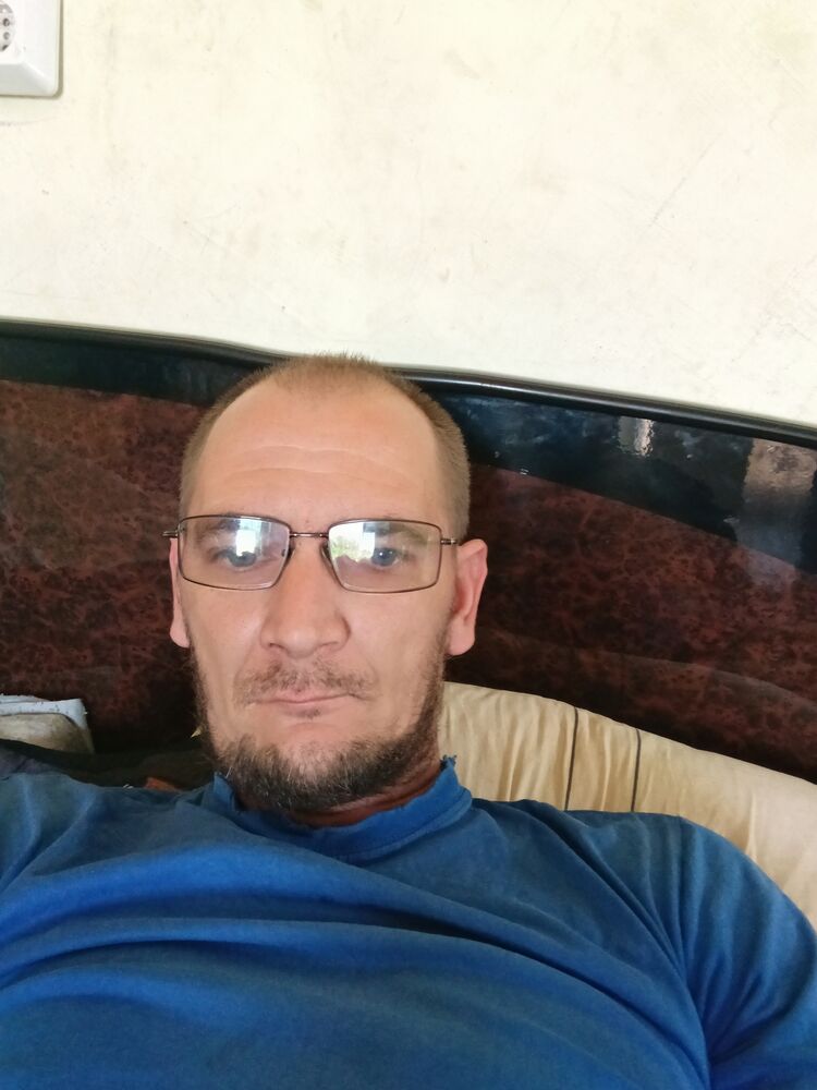  42623659  , 37 ,    