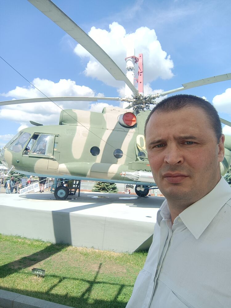  43775879  Sergey, 41 ,    