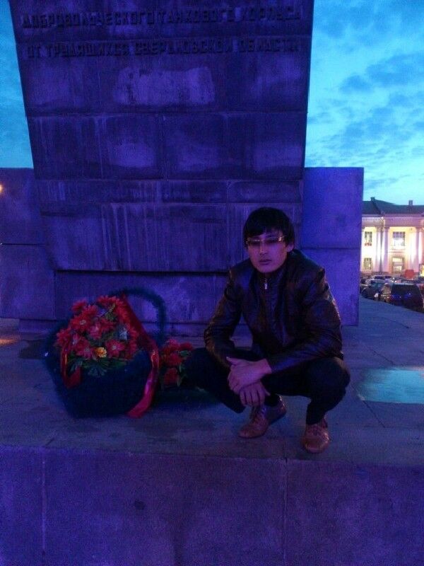  12055639  Artur, 35 ,    