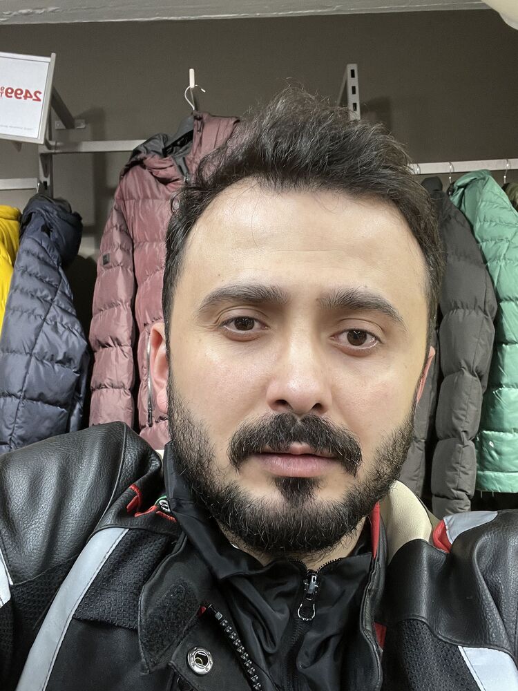  43955419  Mehmet, 34 ,    
