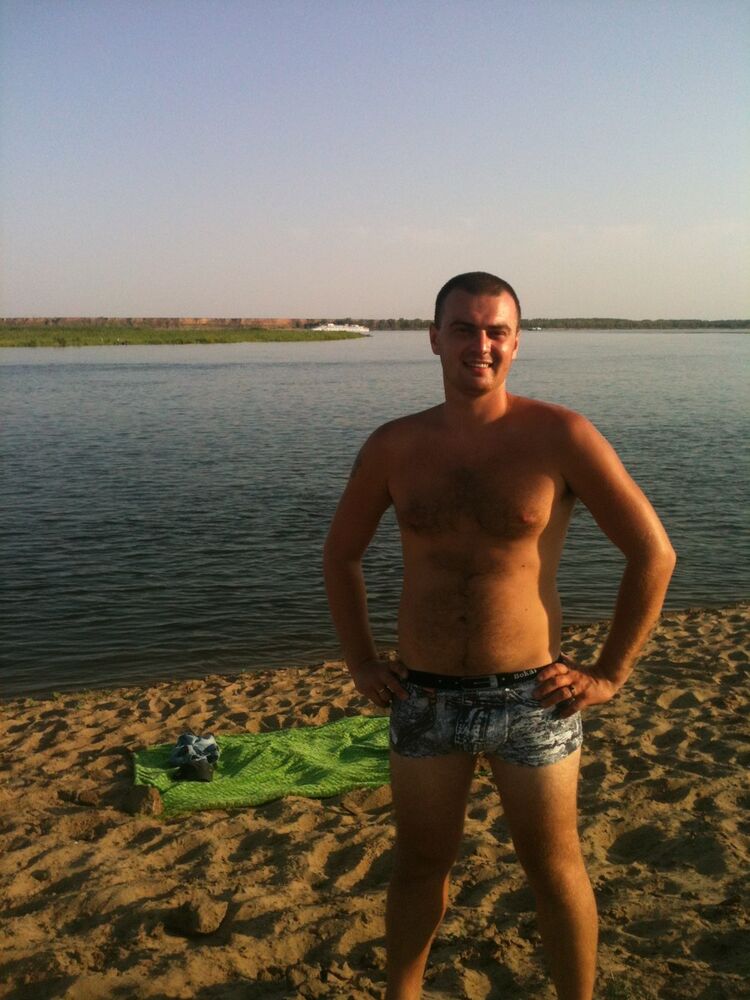  8370929  , 35 ,    -