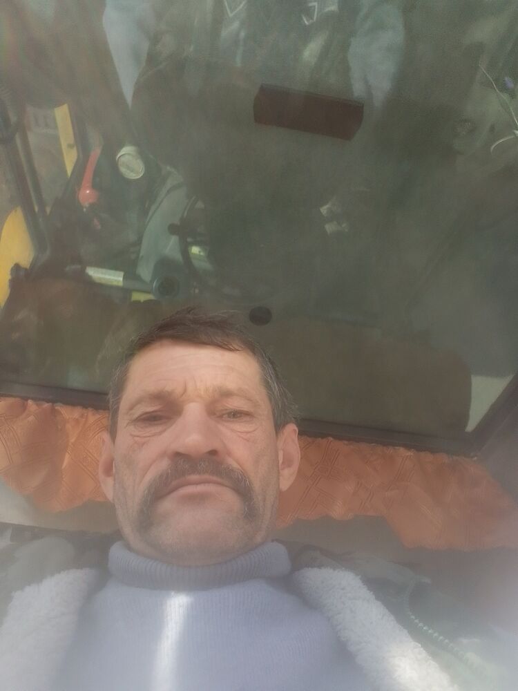  41799039  Vlbaimir, 50 ,    