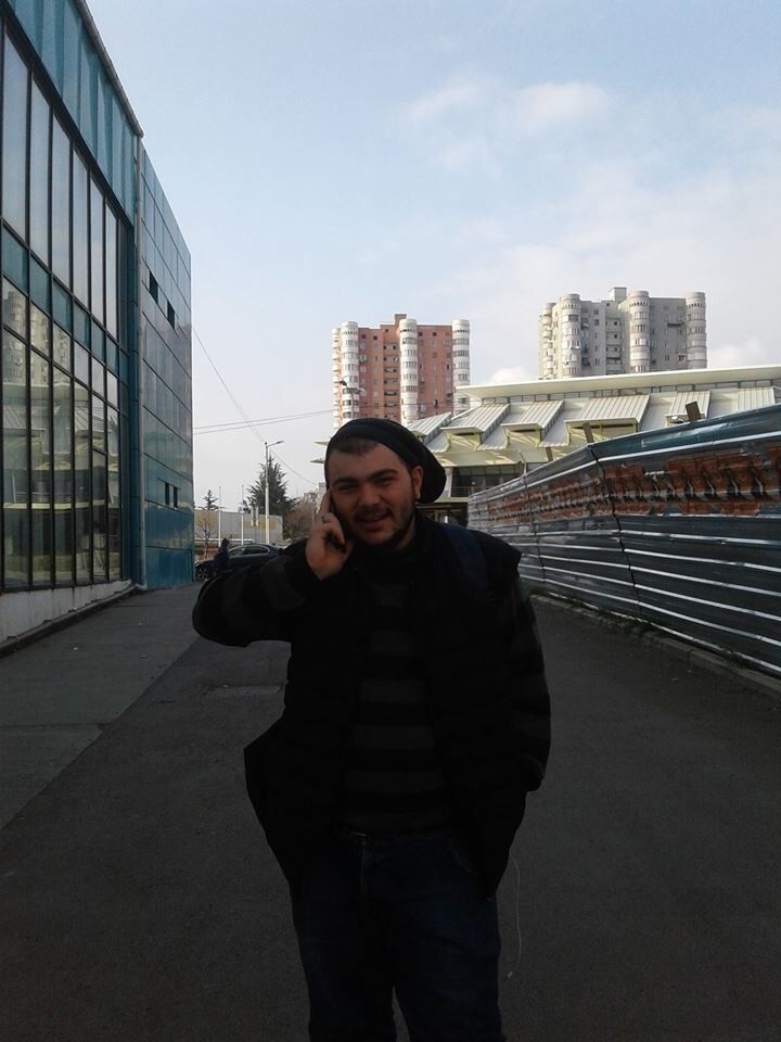  ,   Niik, 34 ,   
