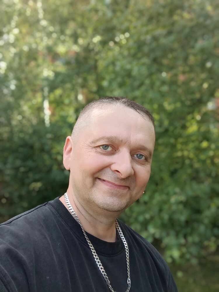  53011679  , 44 ,    