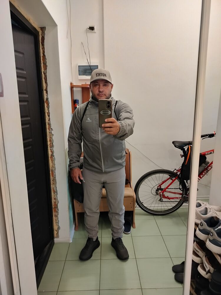  52741259  , 46 ,    