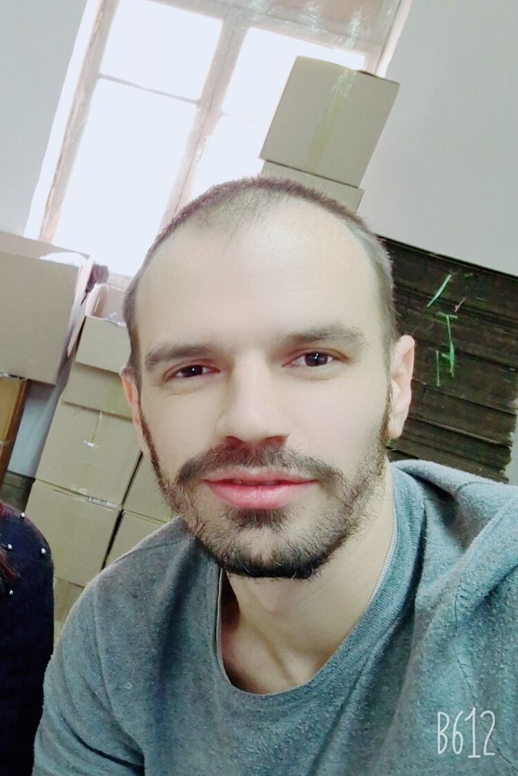  22999219  , 37 ,    