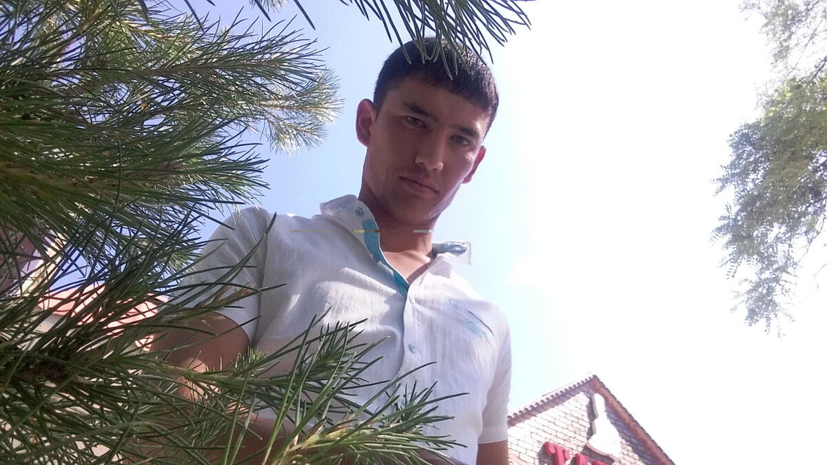  8823689  Muxammad, 35 ,    