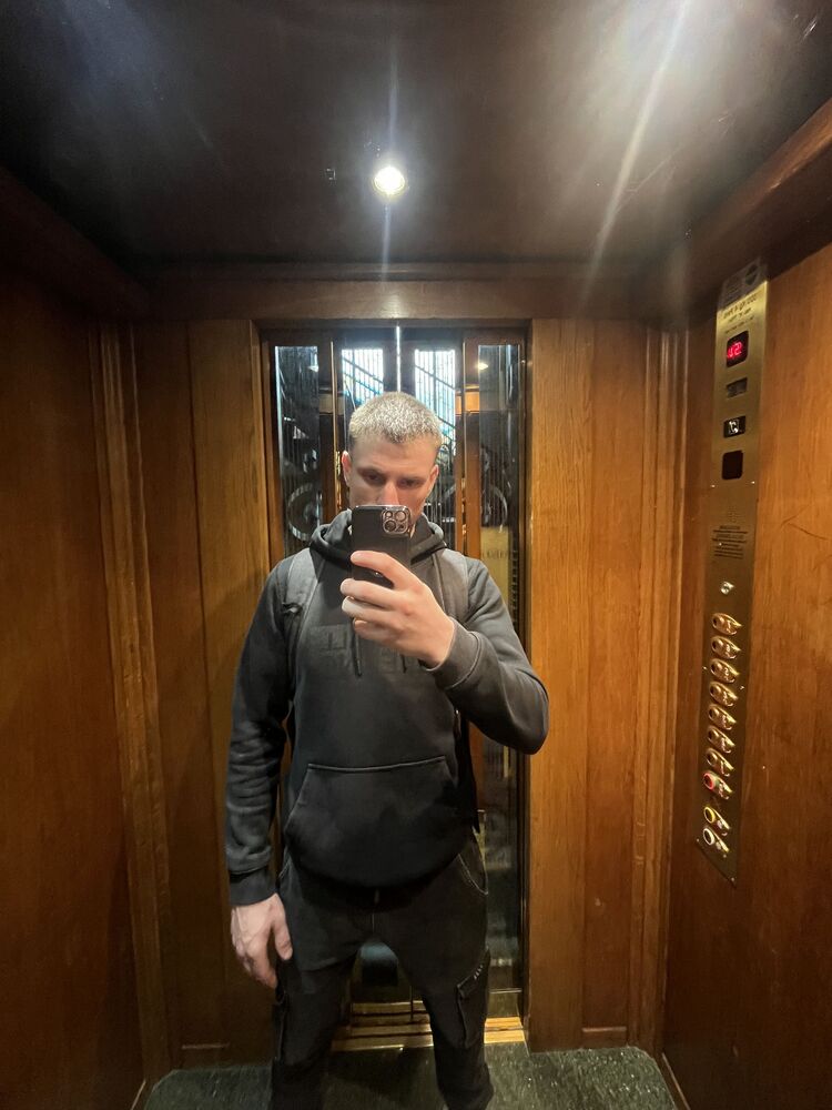  Palais-Bourbon,   , 22 ,   ,   