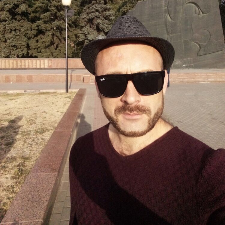  22182389  Bel_ov, 38 ,    
