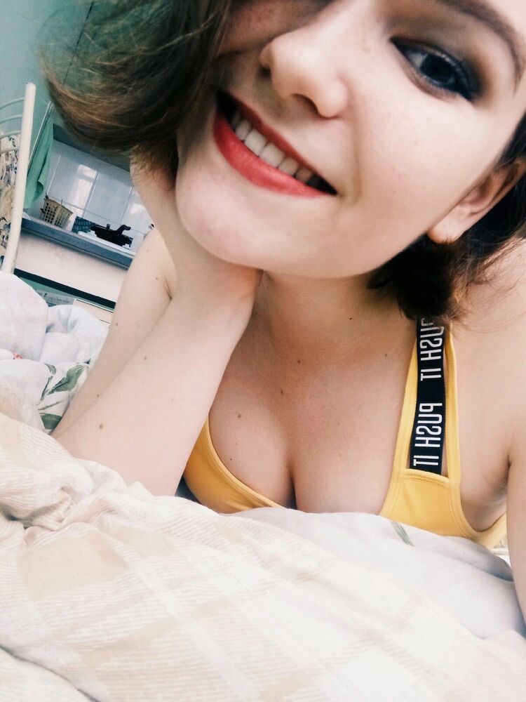  ,   Alina, 26 ,     