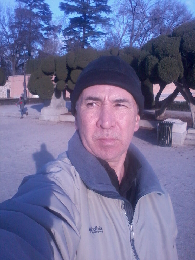  51443849  Malik, 67 ,    