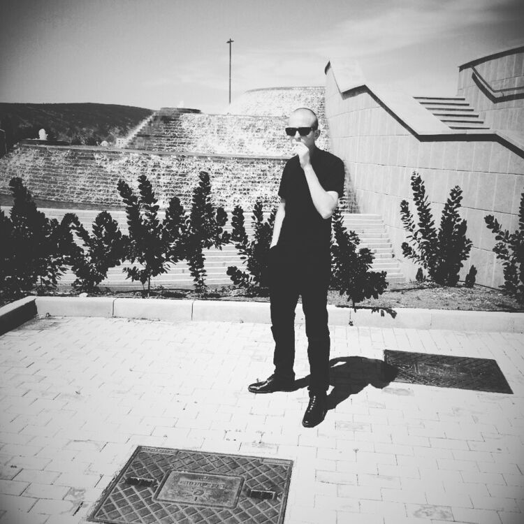  ,   MAIKL, 31 ,   