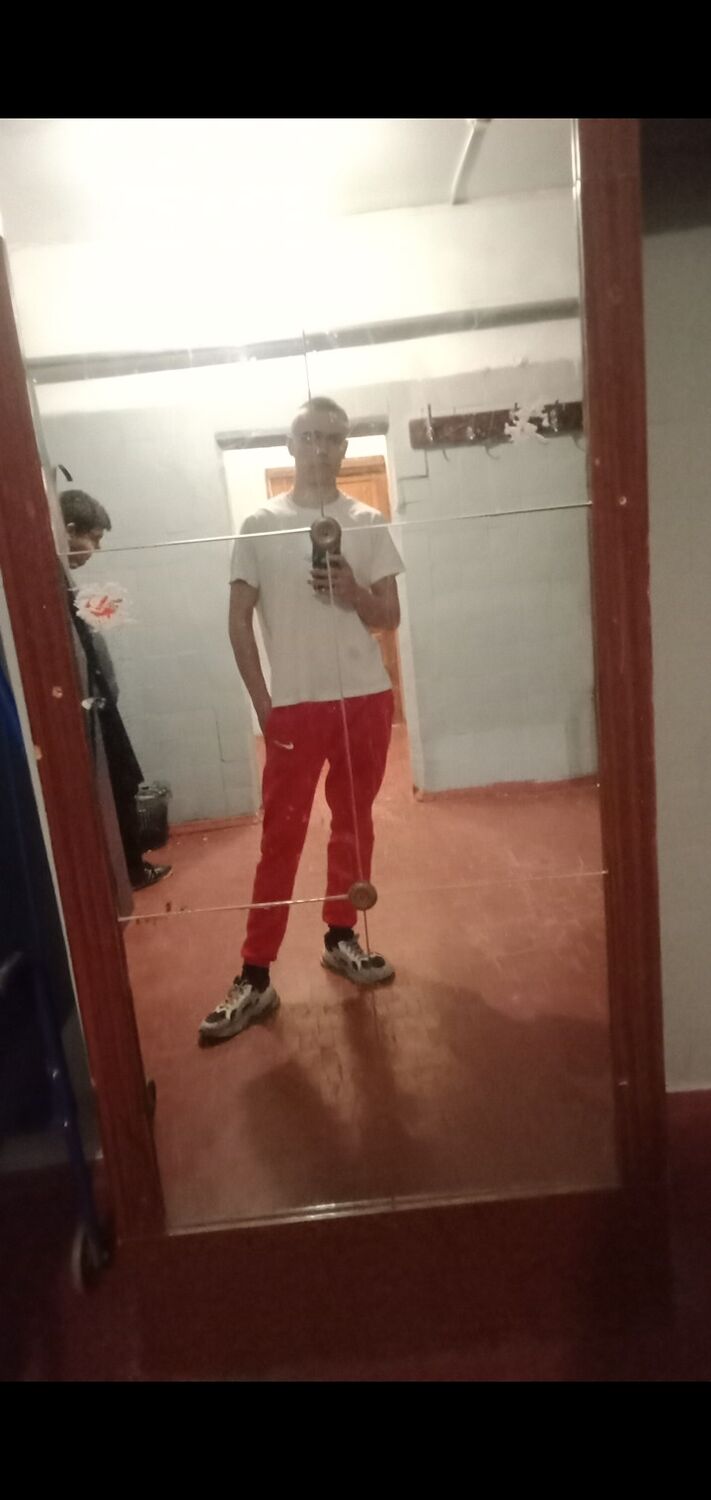  31695959  , 21 ,    --