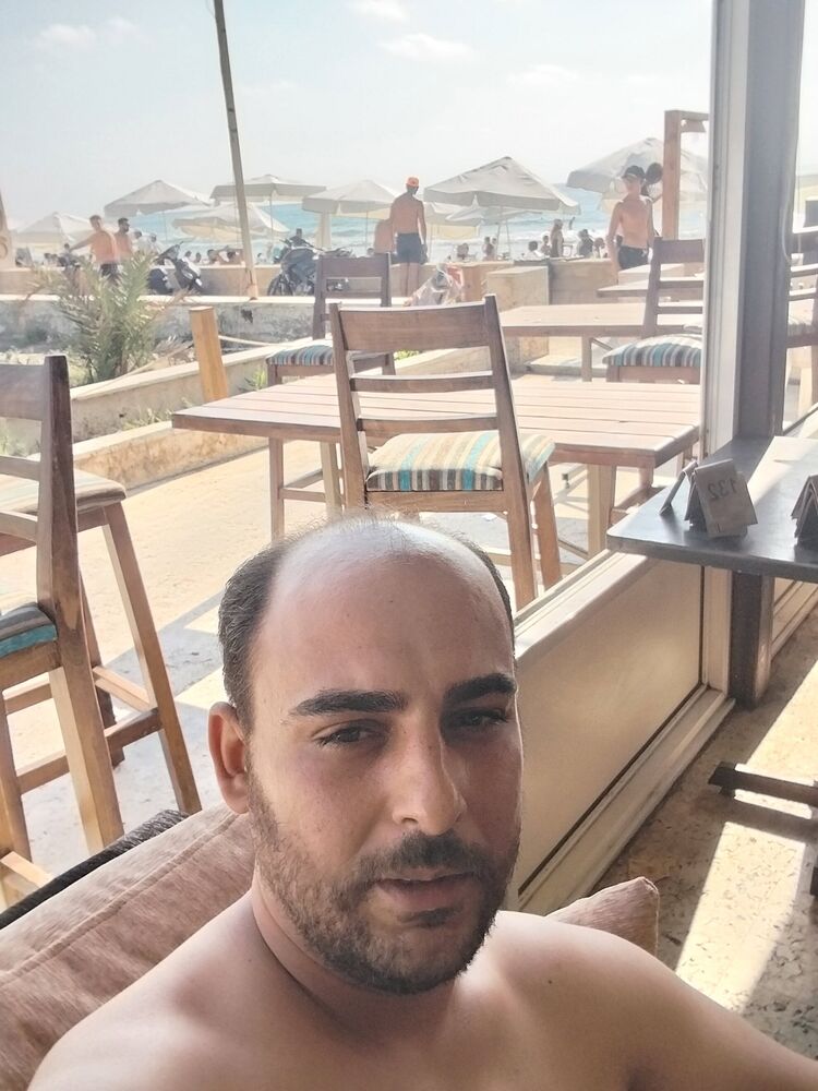  28937769  Majd, 34 ,    -