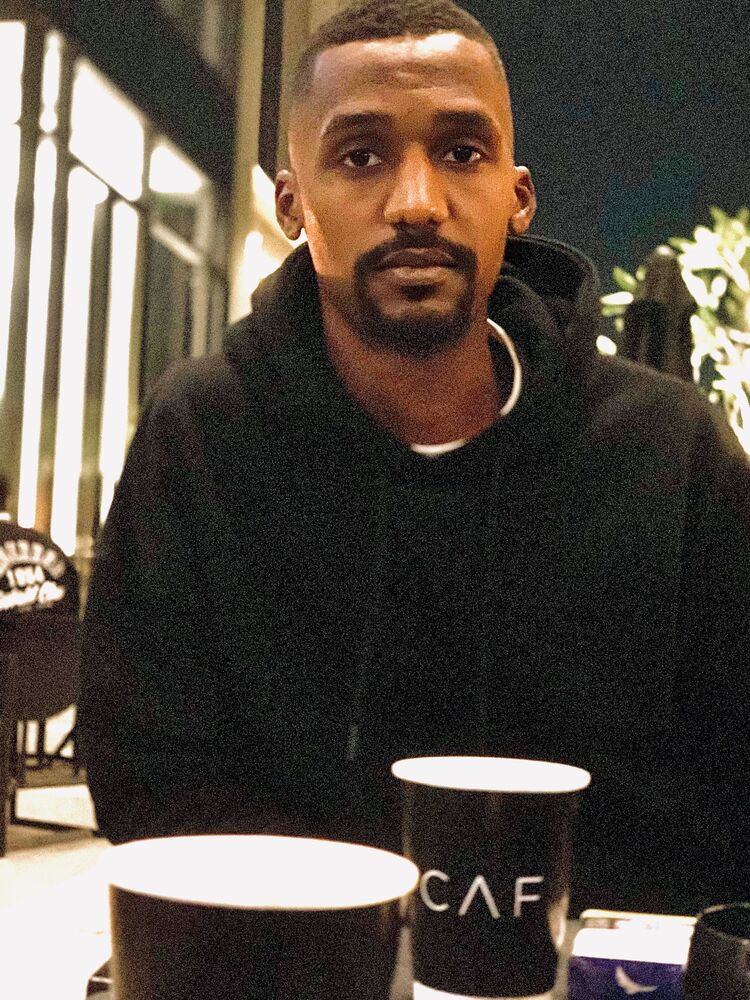 ,   Mouaad, 28 ,   ,   