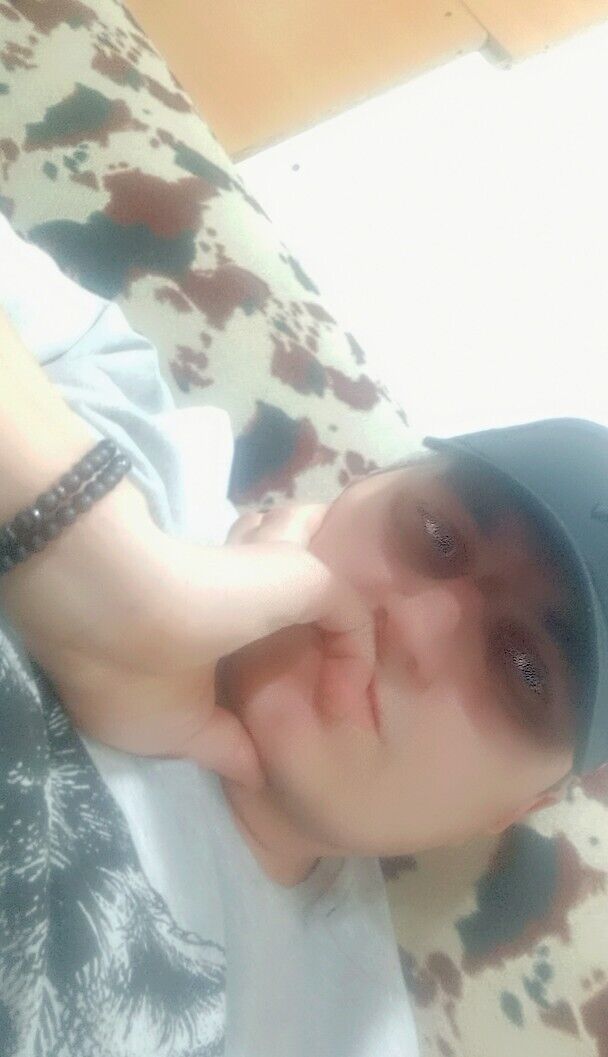  52704599  ARTUR, 40 ,    