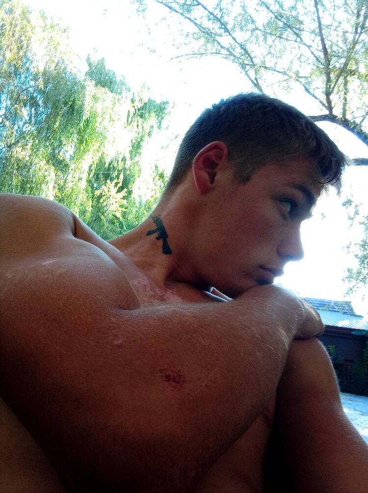  --,   Vlad, 19 ,   ,   