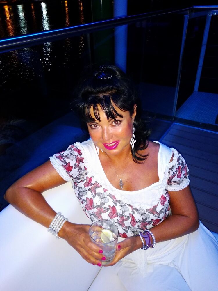  ,   Tatiana, 54 ,     , c 