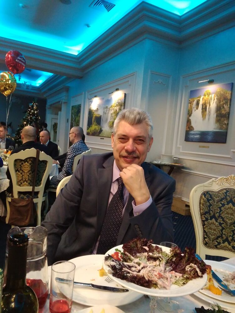  18463839  Amir, 60 ,    