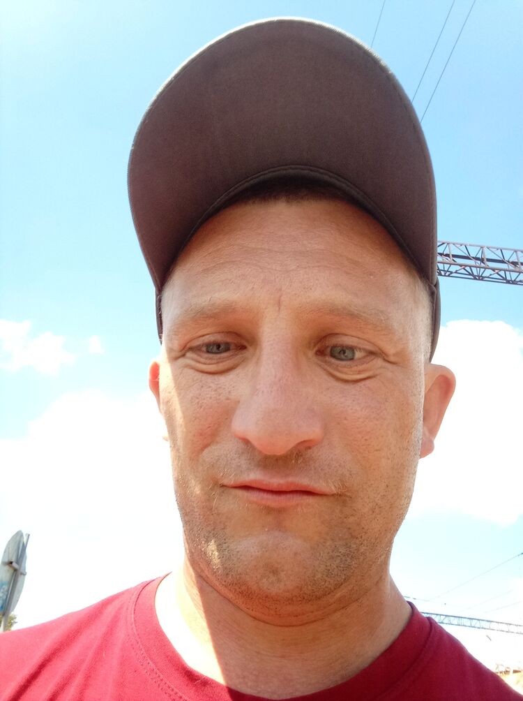  23270479  , 42 ,    
