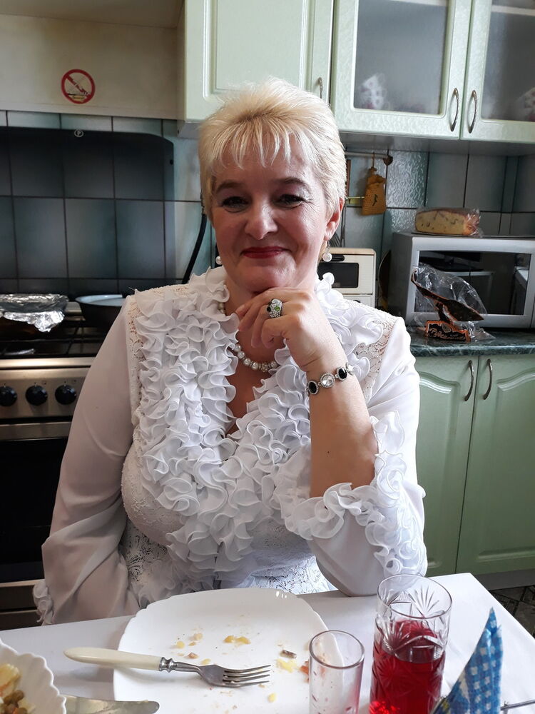  ,   Tamara, 60 ,     , c 