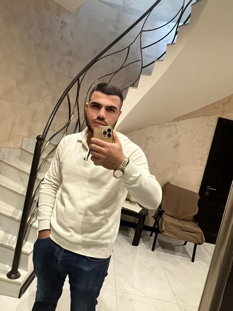  ,   Arthur, 30 ,   ,   
