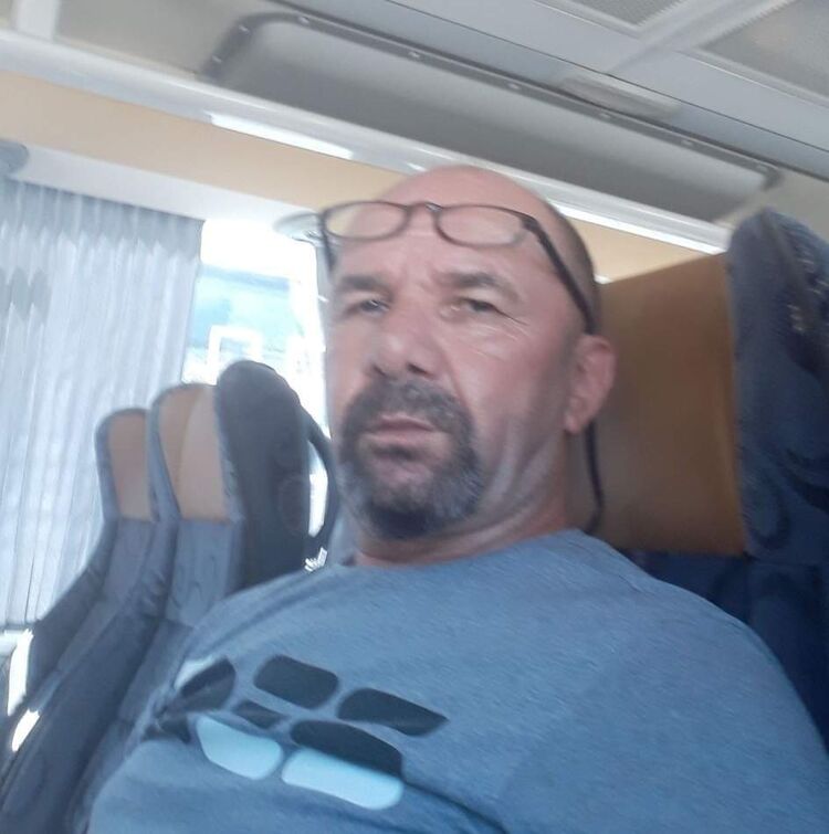  22636339  , 57 ,    